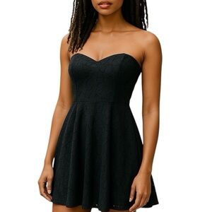 H&M  Laced Black Dress.  Sz 8.